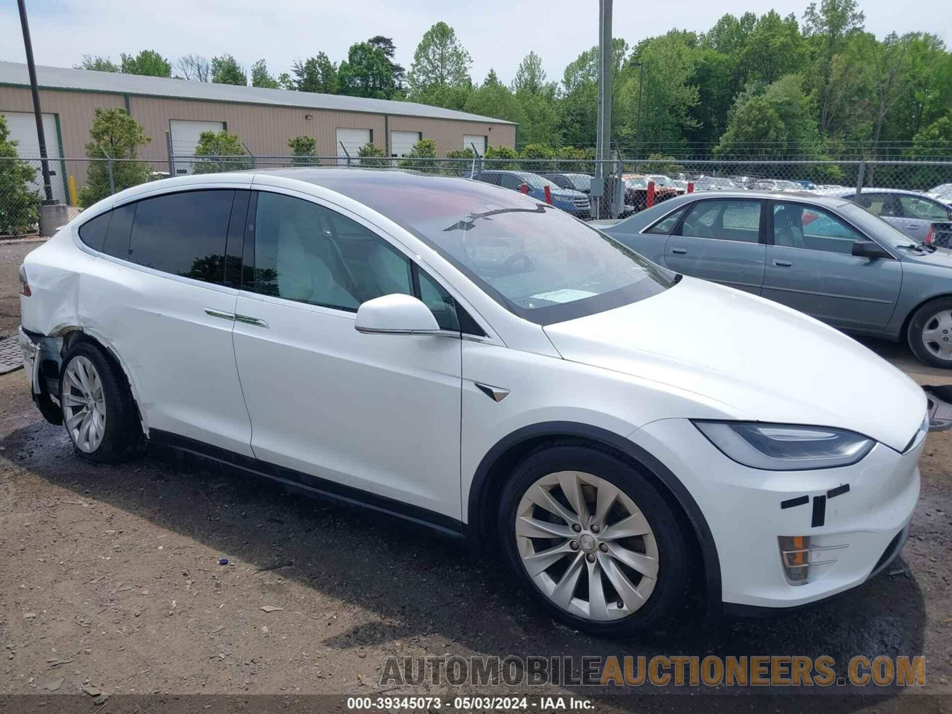 5YJXCBE29GF034235 TESLA MODEL X 2016