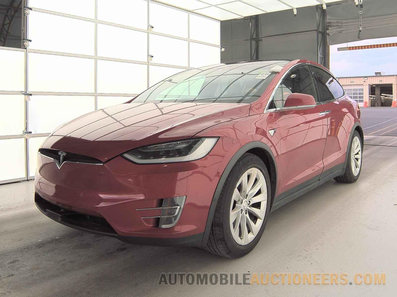 5YJXCBE29HF043857 Tesla Model X 2017