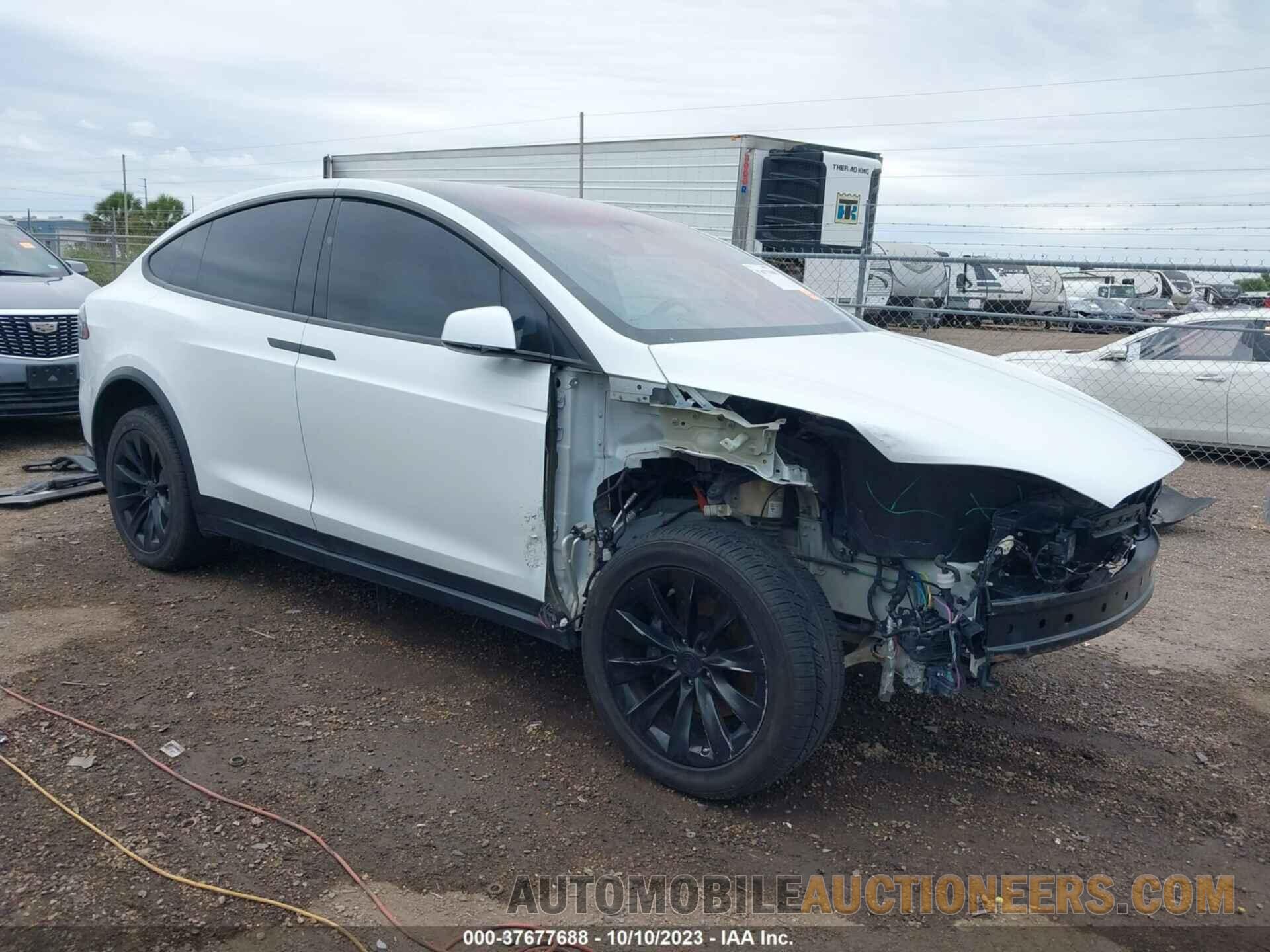 5YJXCBE29JF087735 TESLA MODEL X 2018