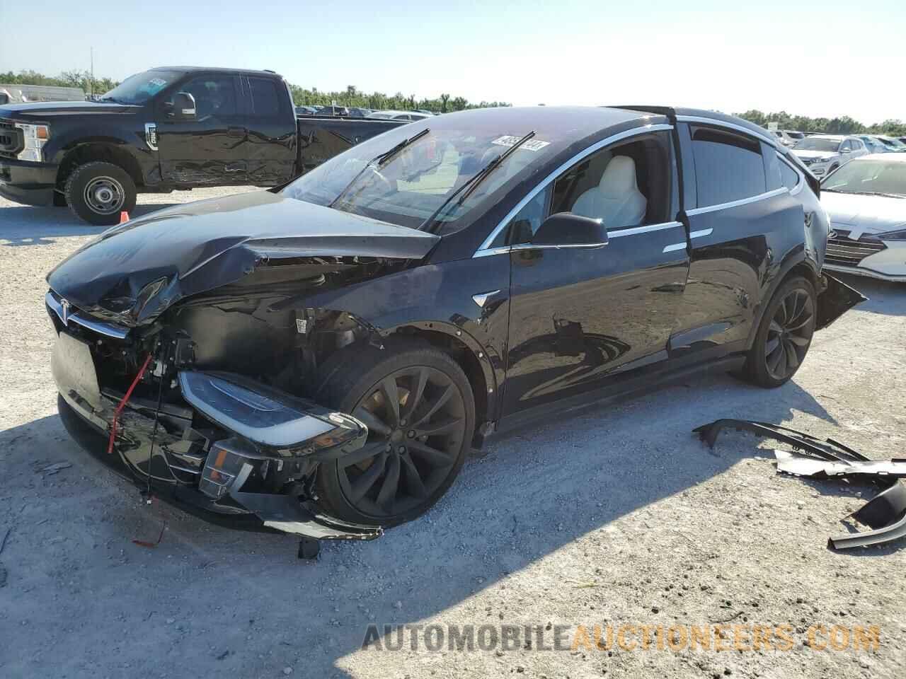 5YJXCBE29JF142216 TESLA MODEL X 2018