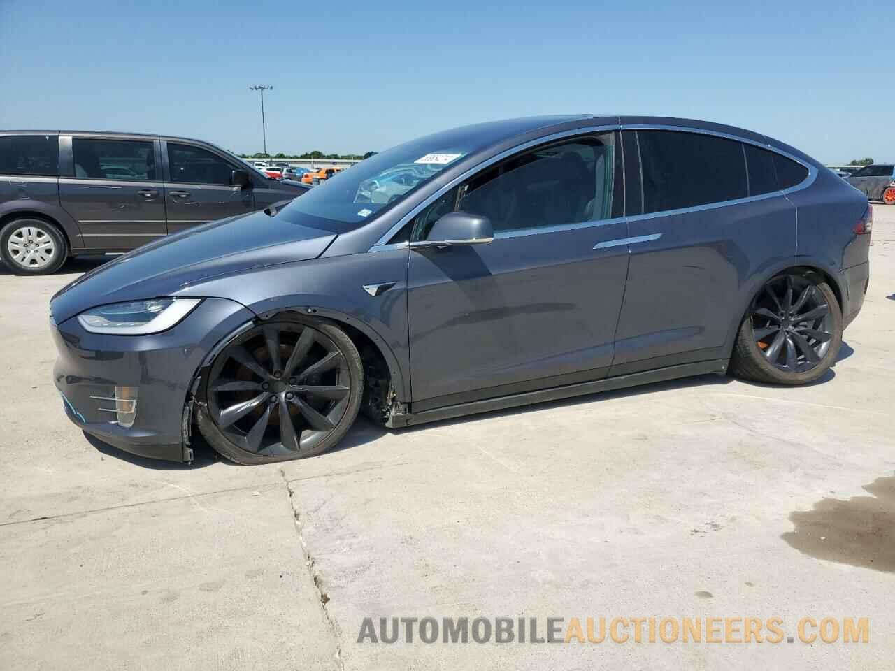 5YJXCBE29LF228712 TESLA MODEL X 2020