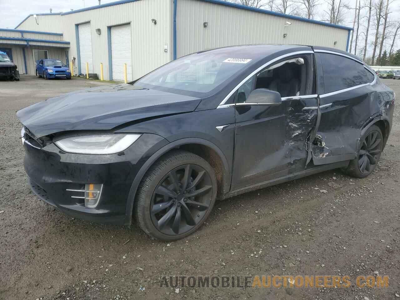 5YJXCBE29MF323028 TESLA MODEL X 2021