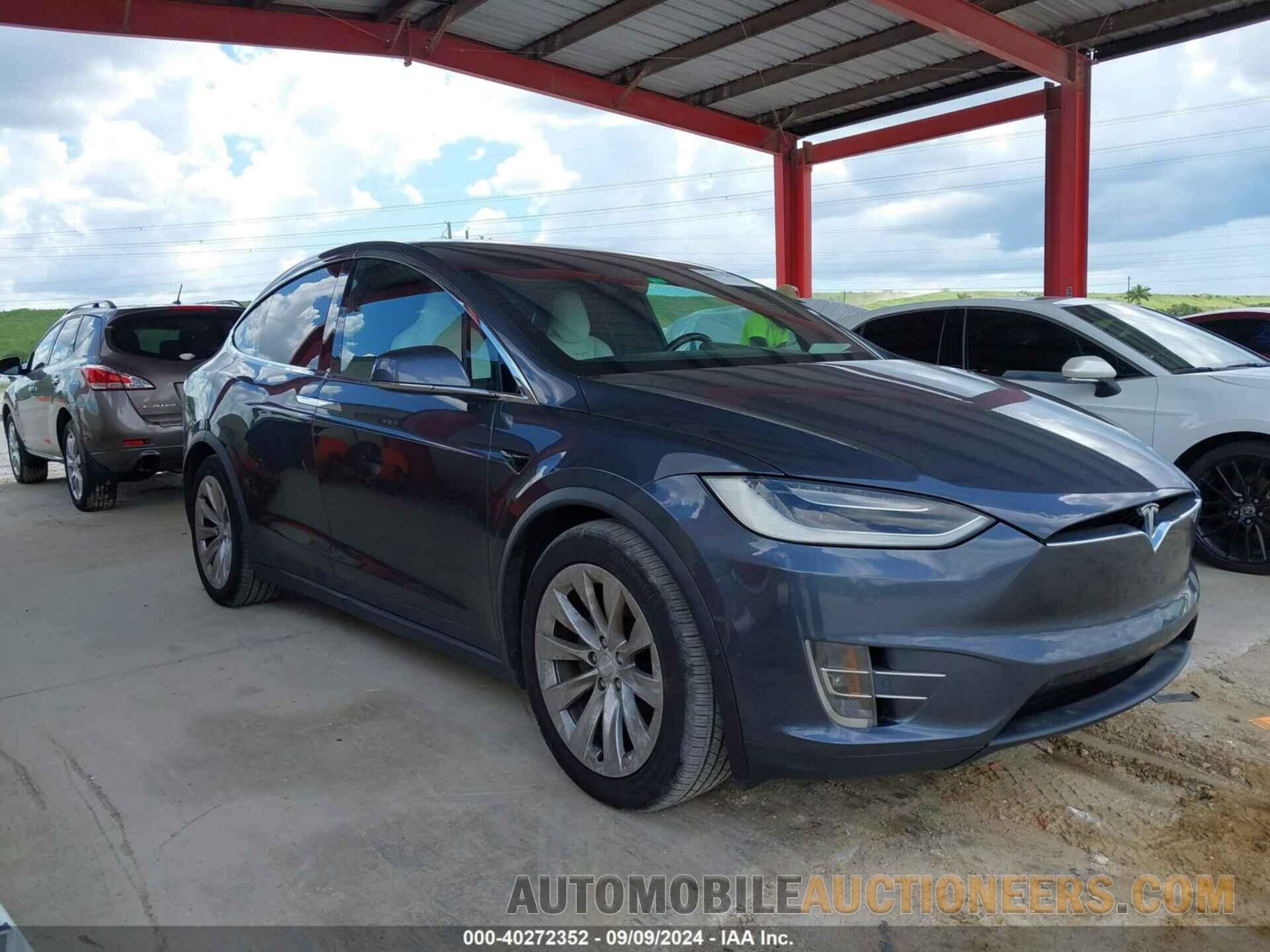 5YJXCBE2XHF043771 TESLA MODEL X 2017