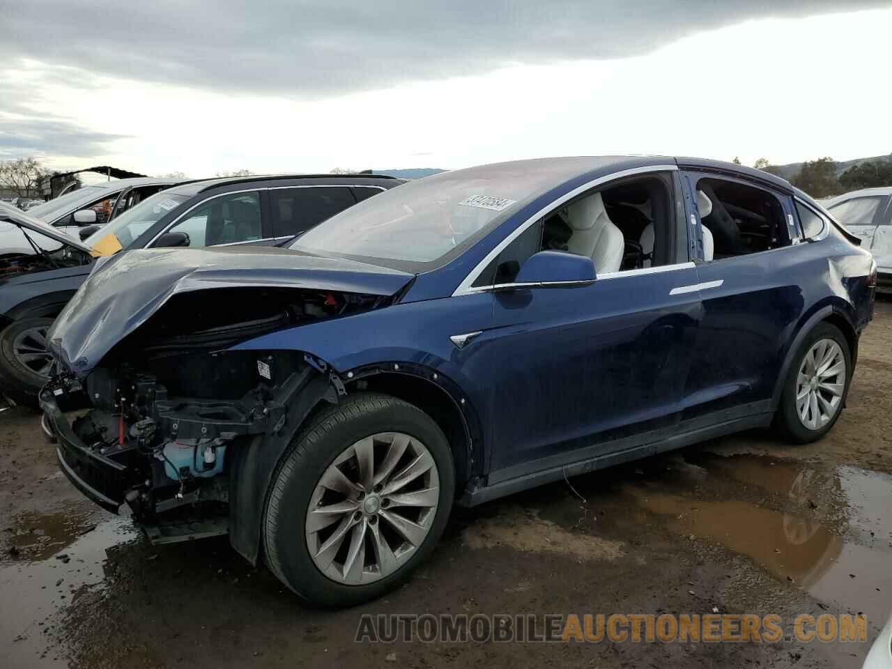 5YJXCBE2XHF068086 TESLA MODEL X 2017