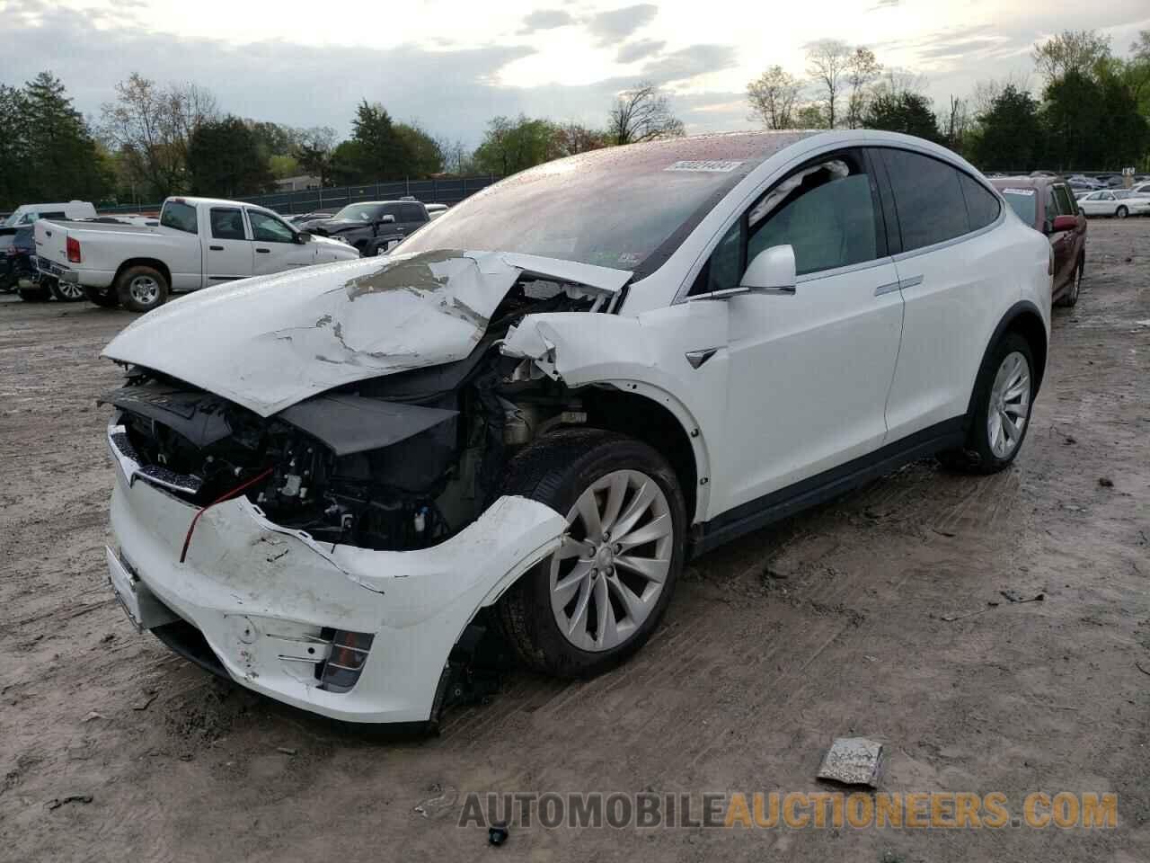 5YJXCBE2XJF087551 TESLA MODEL X 2018