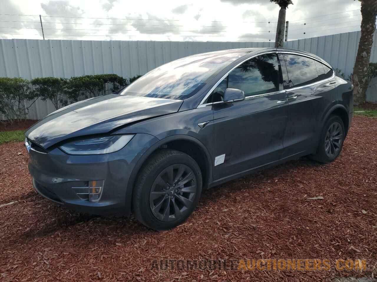 5YJXCBE2XJF102355 TESLA MODEL X 2018