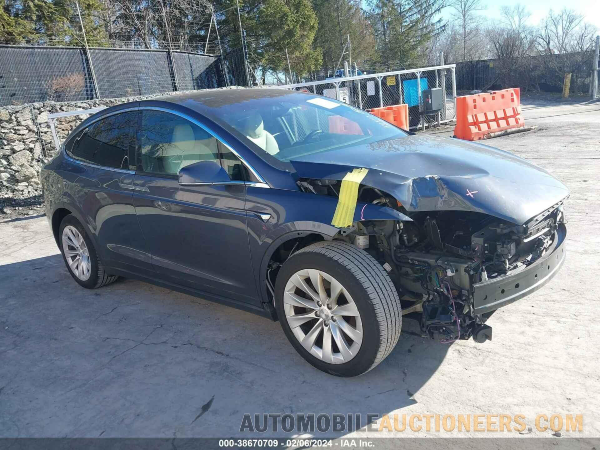 5YJXCBE2XLF231277 TESLA MODEL X 2020