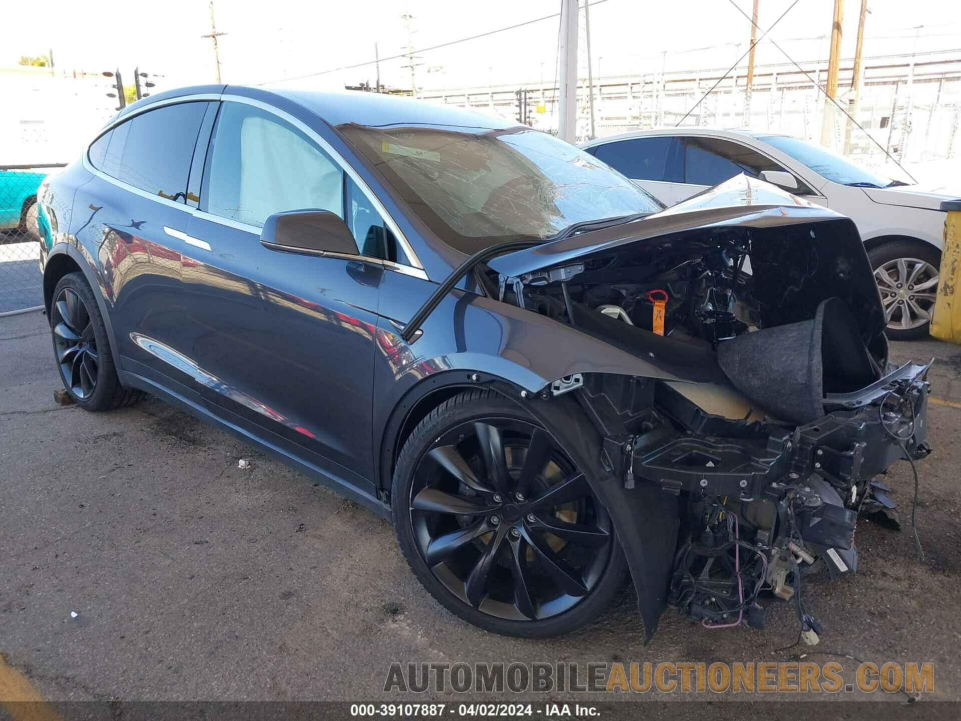 5YJXCBE2XLF300615 TESLA MODEL X 2020