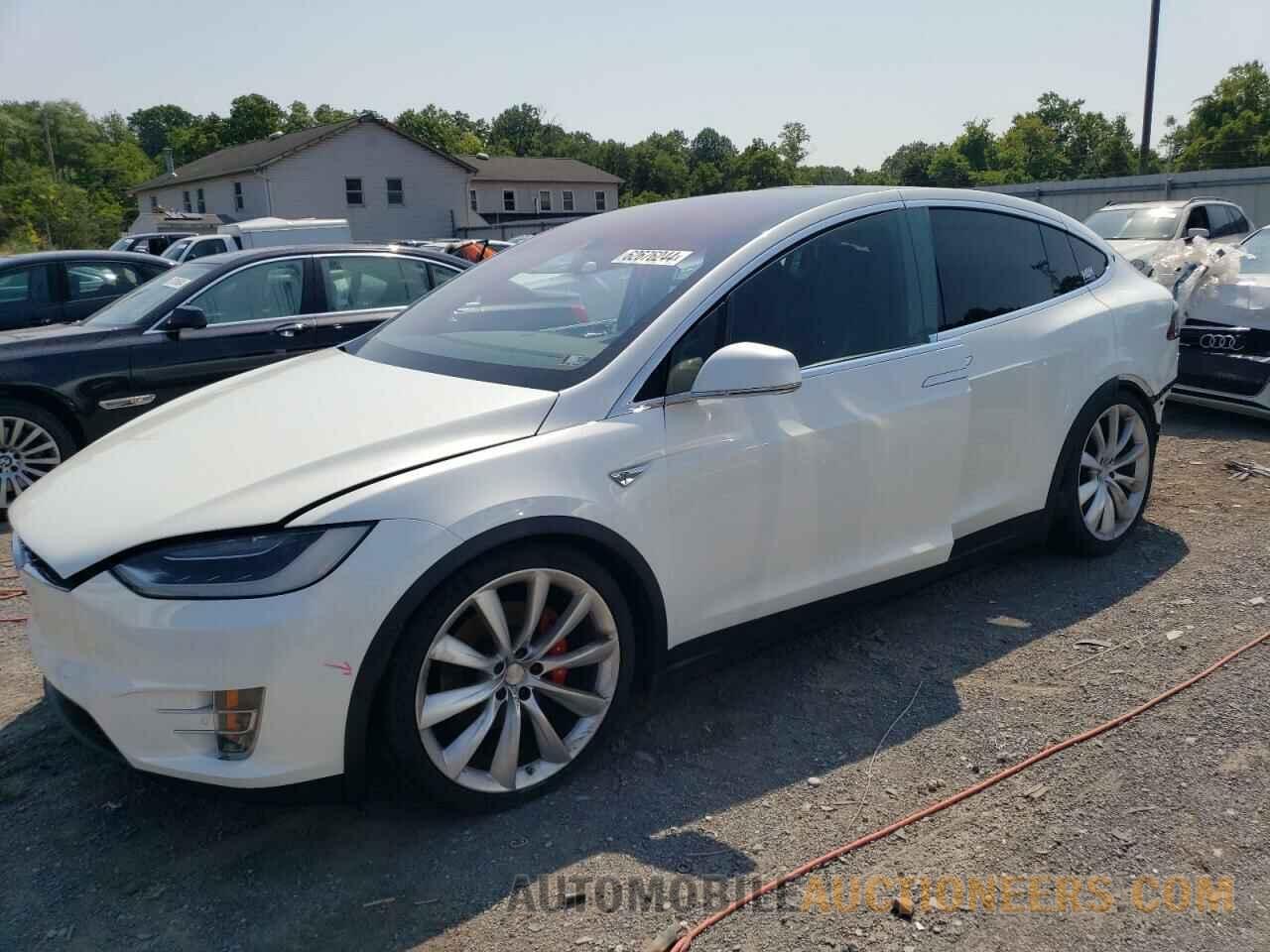 5YJXCBE40GF011296 TESLA MODEL X 2016