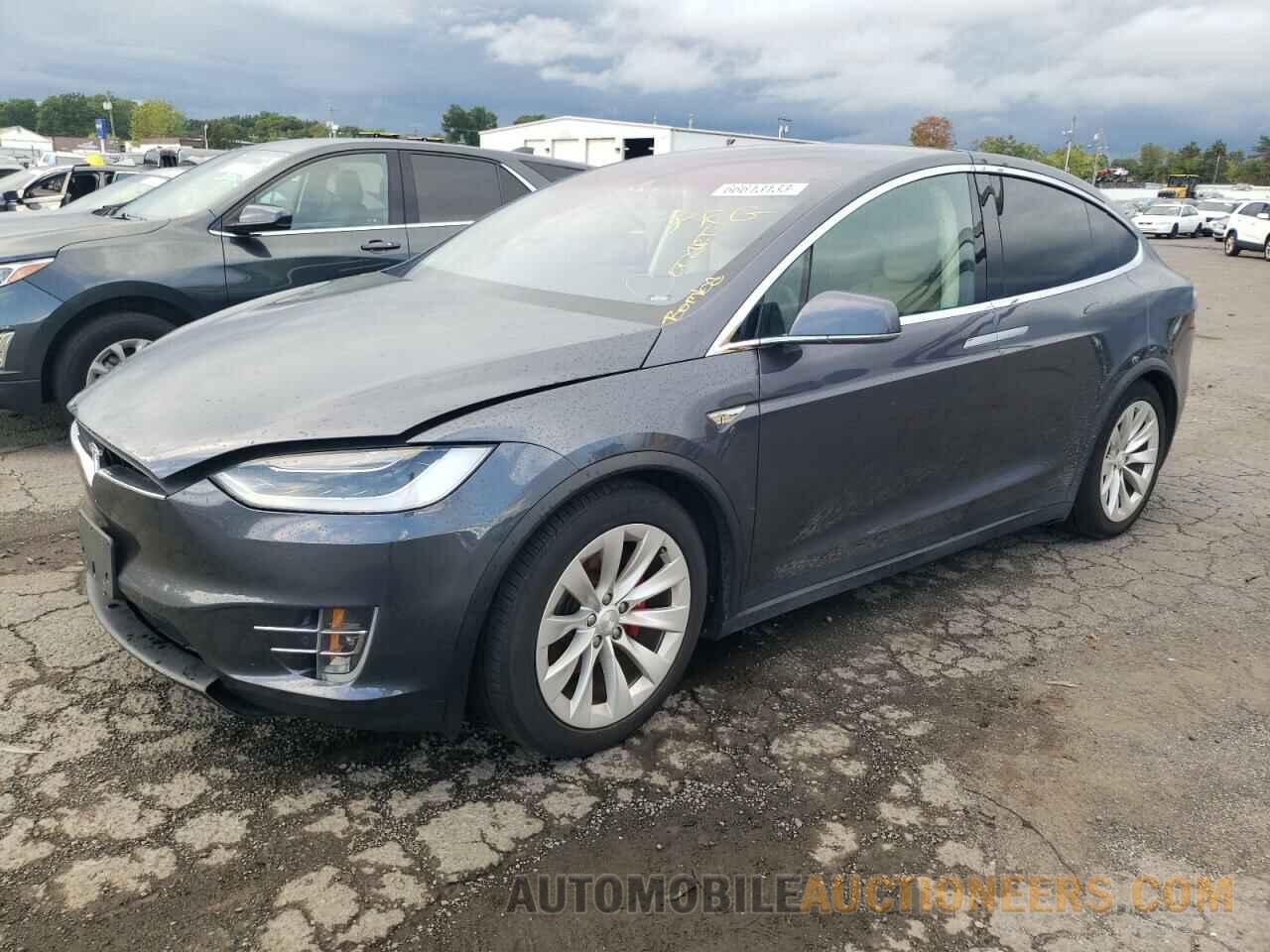 5YJXCBE40GF011928 TESLA MODEL X 2016