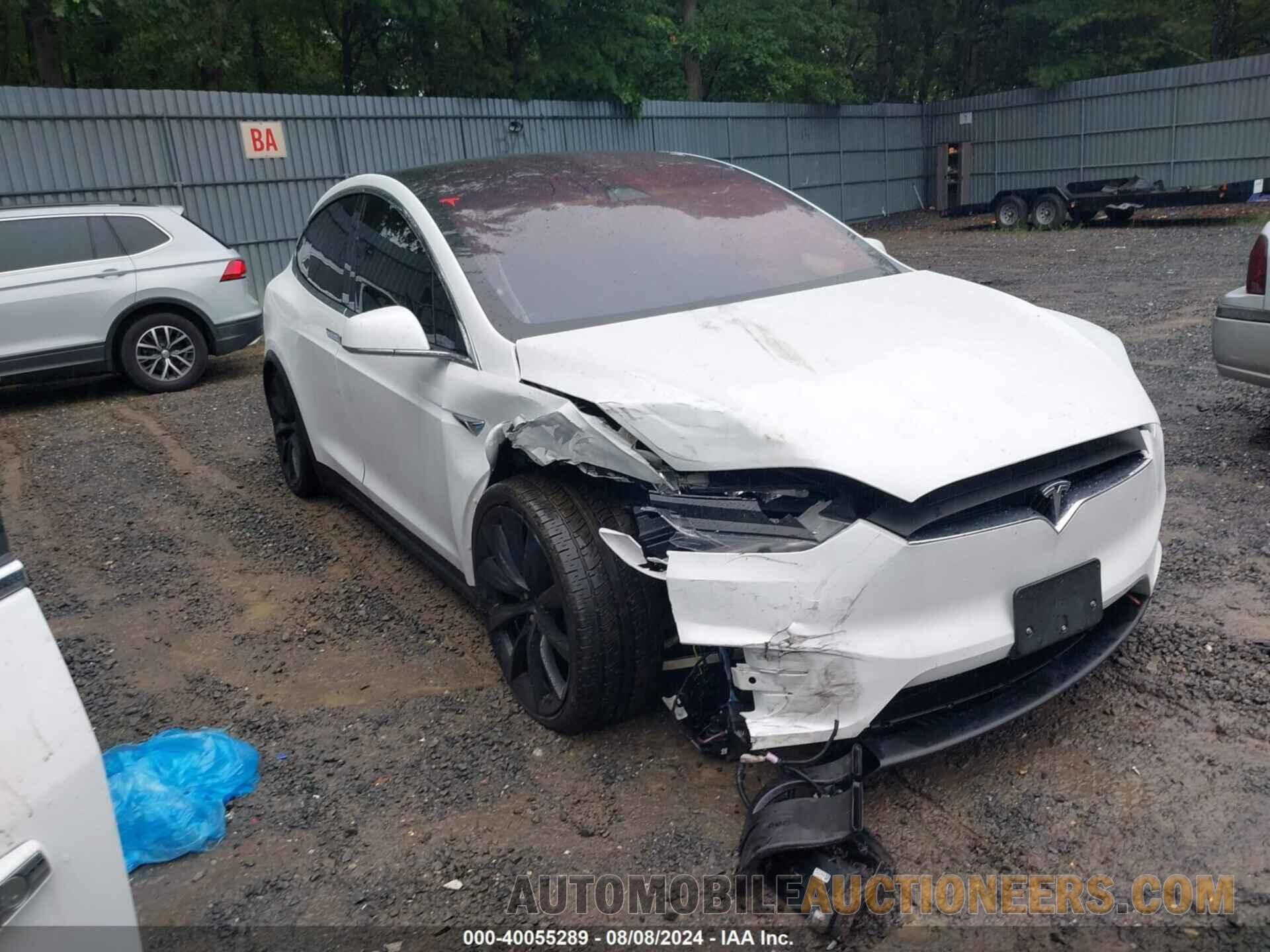 5YJXCBE40HF052285 TESLA MODEL X 2017