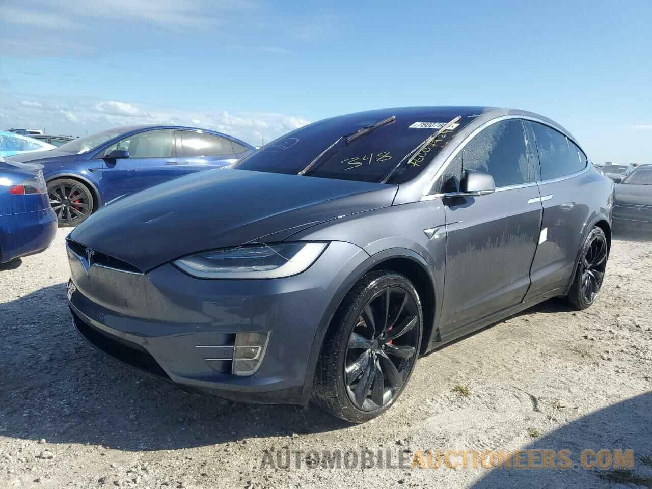 5YJXCBE40LF239454 TESLA MODEL X 2020