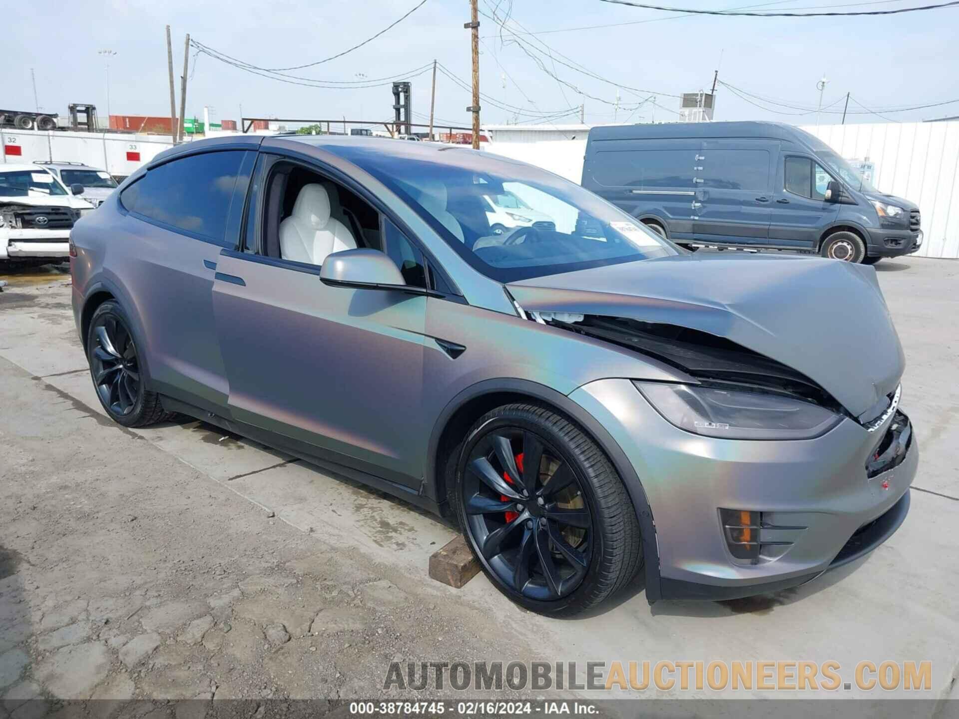 5YJXCBE40LF244430 TESLA MODEL X 2020