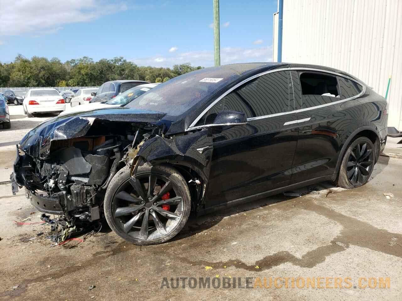 5YJXCBE41LF246235 TESLA MODEL X 2020