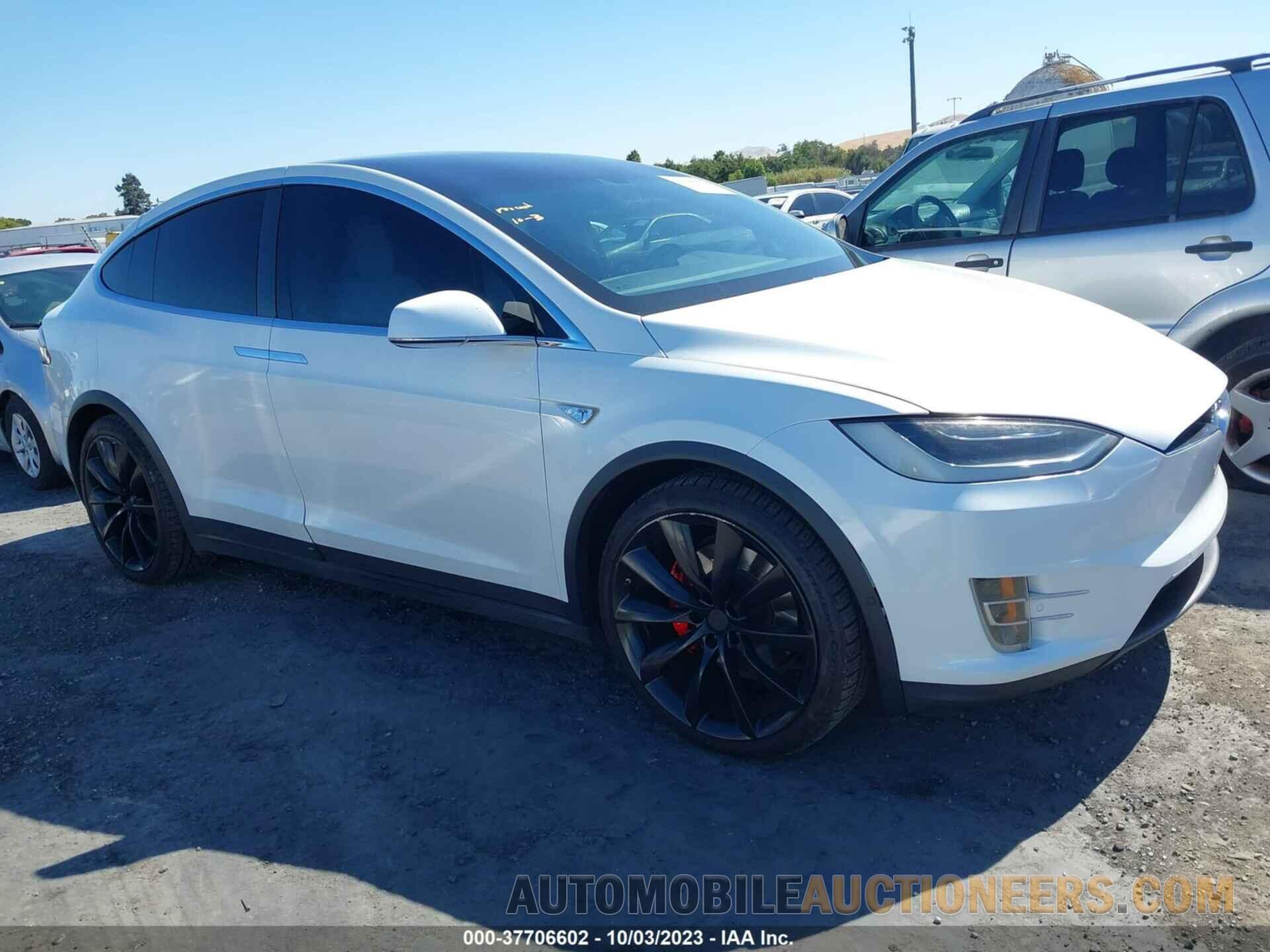 5YJXCBE42GF002079 TESLA MODEL X 2016