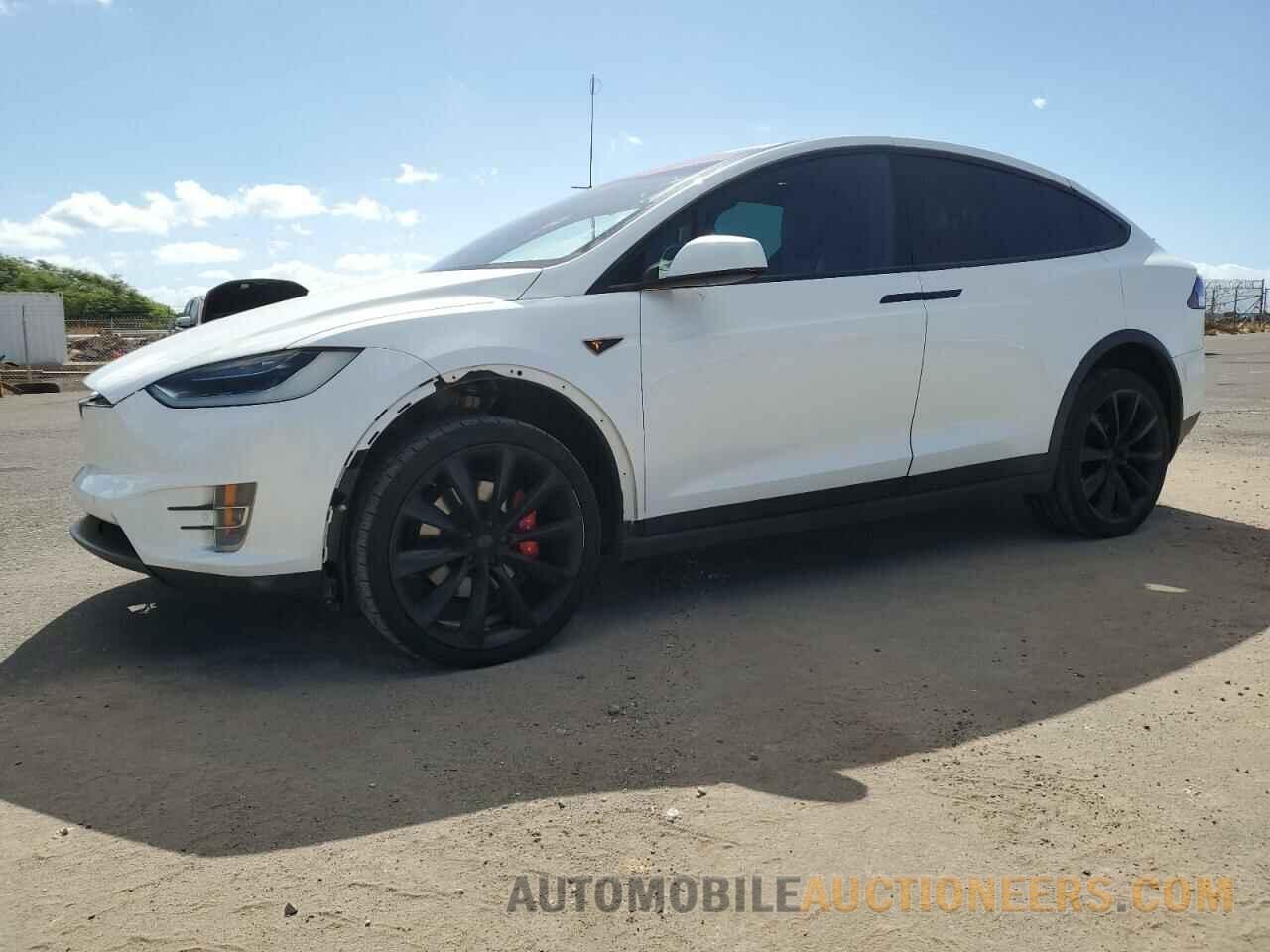 5YJXCBE42GF003071 TESLA MODEL X 2016