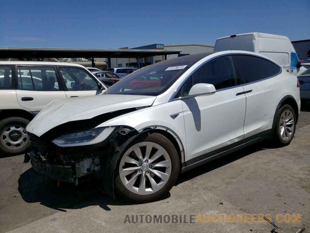 5YJXCBE42GF020811 TESLA MODEL X 2016