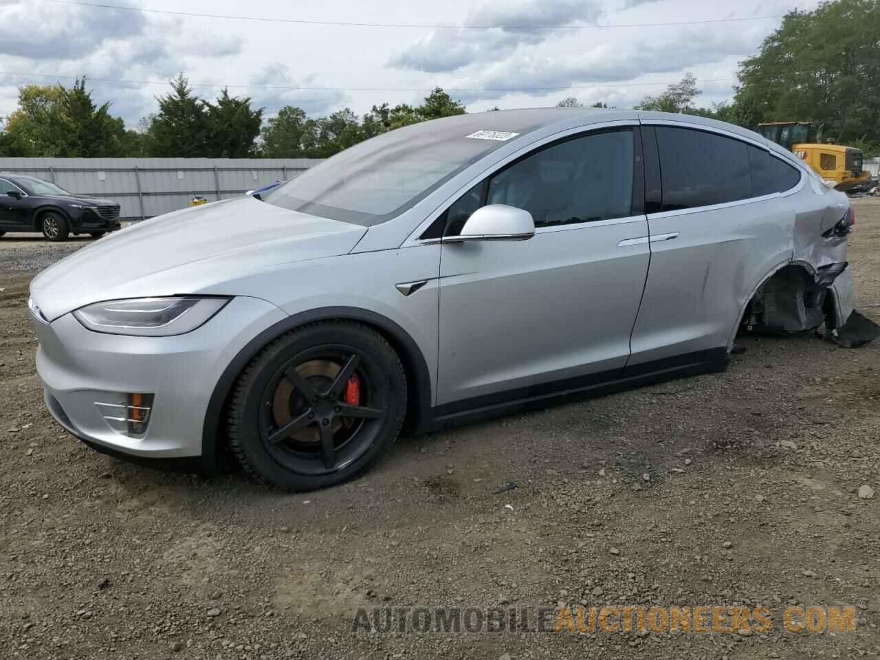 5YJXCBE42GF029685 TESLA MODEL X 2016