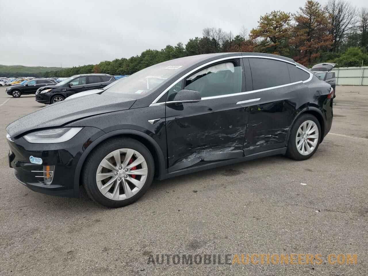 5YJXCBE42LF306877 TESLA MODEL X 2020