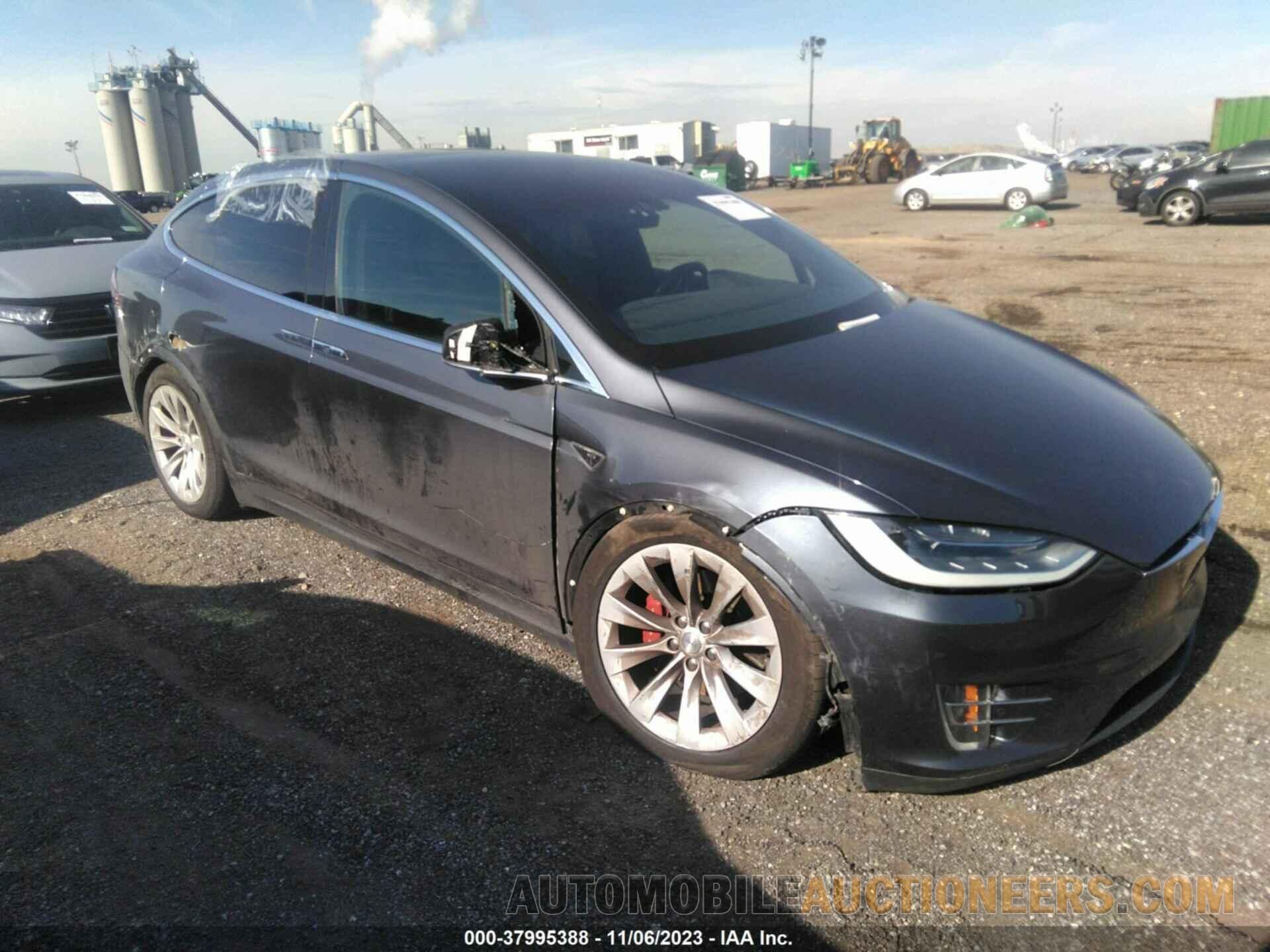 5YJXCBE44GF001385 TESLA MODEL X 2016