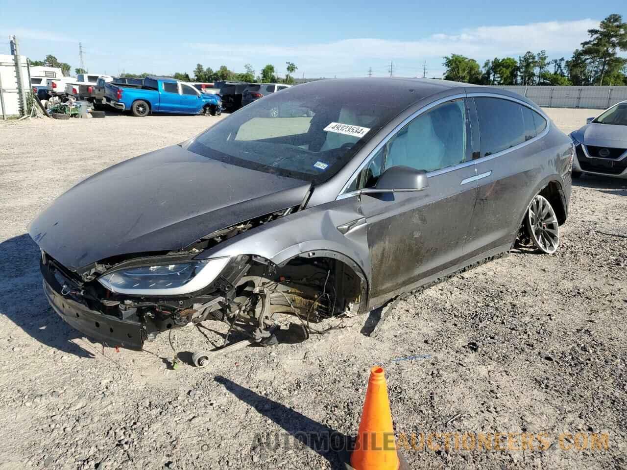 5YJXCBE44JF135630 TESLA MODEL X 2018