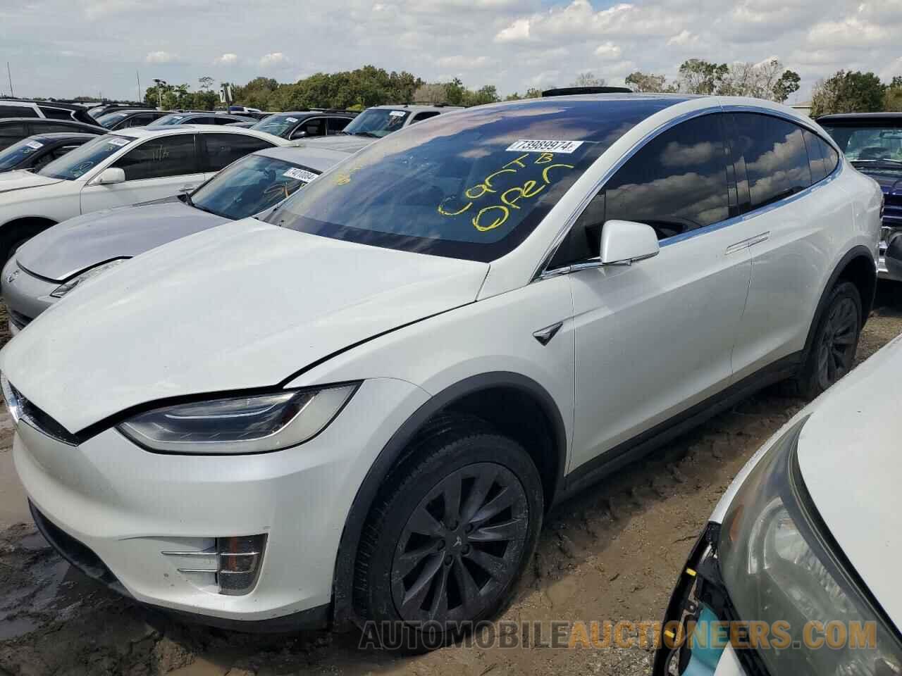 5YJXCBE45HF076954 TESLA MODEL X 2017