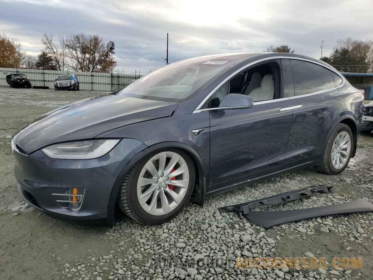 5YJXCBE45LF239496 TESLA MODEL X 2020