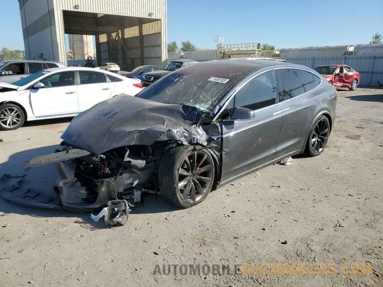 5YJXCBE45LF260784 TESLA MODEL X 2020