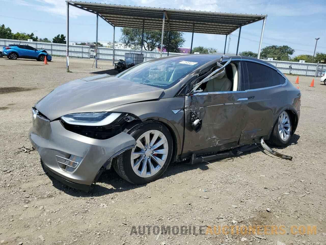 5YJXCBE46GFS00177 TESLA MODEL X 2016