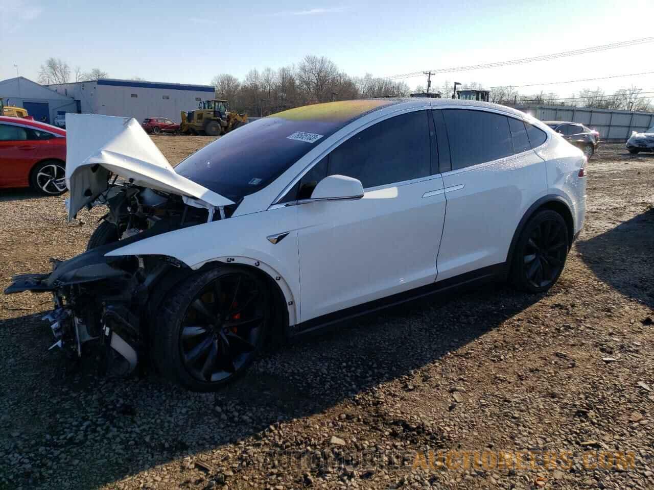 5YJXCBE46JF094823 TESLA MODEL X 2018