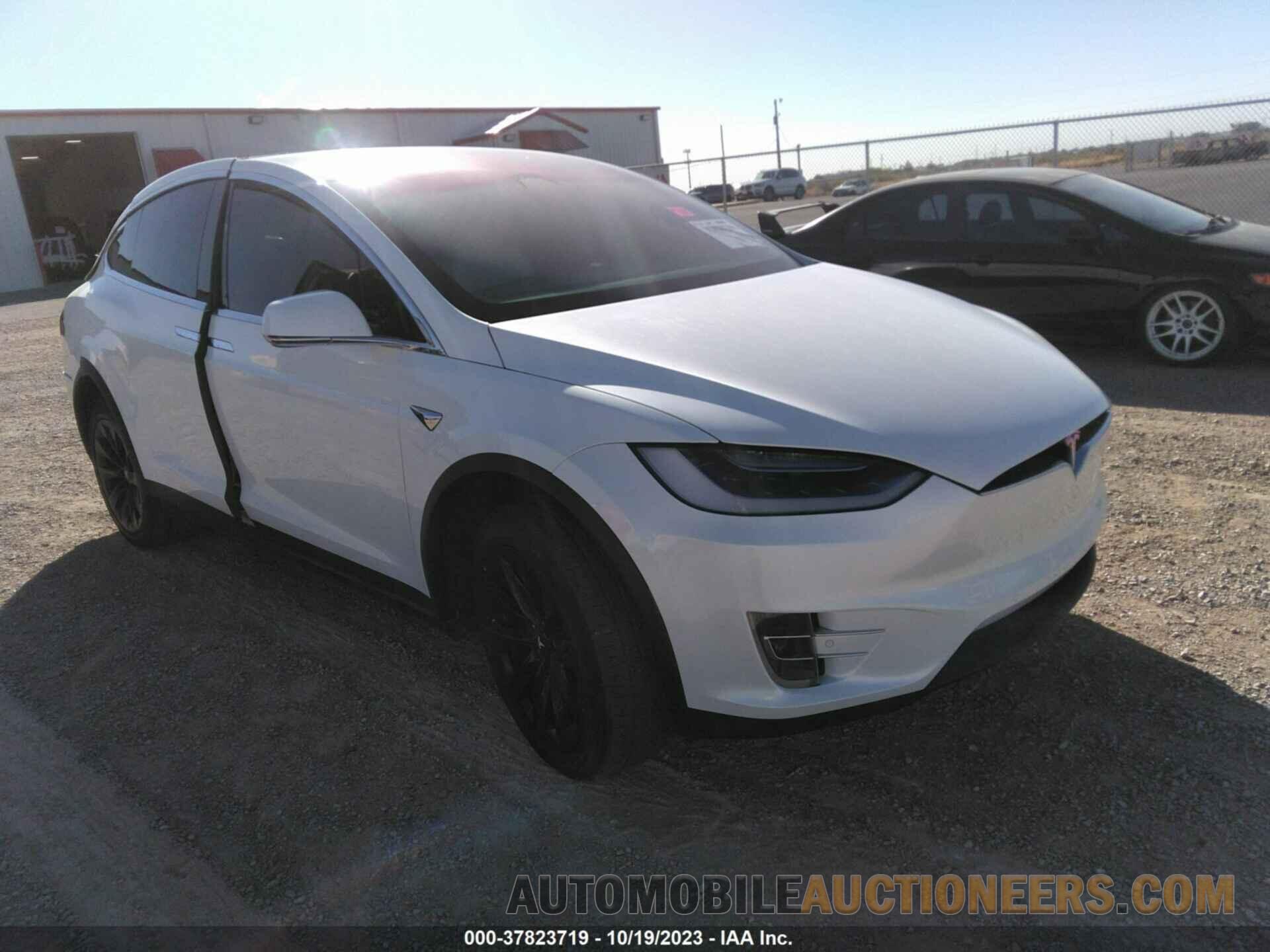 5YJXCBE47JF081143 TESLA MODEL X 2018