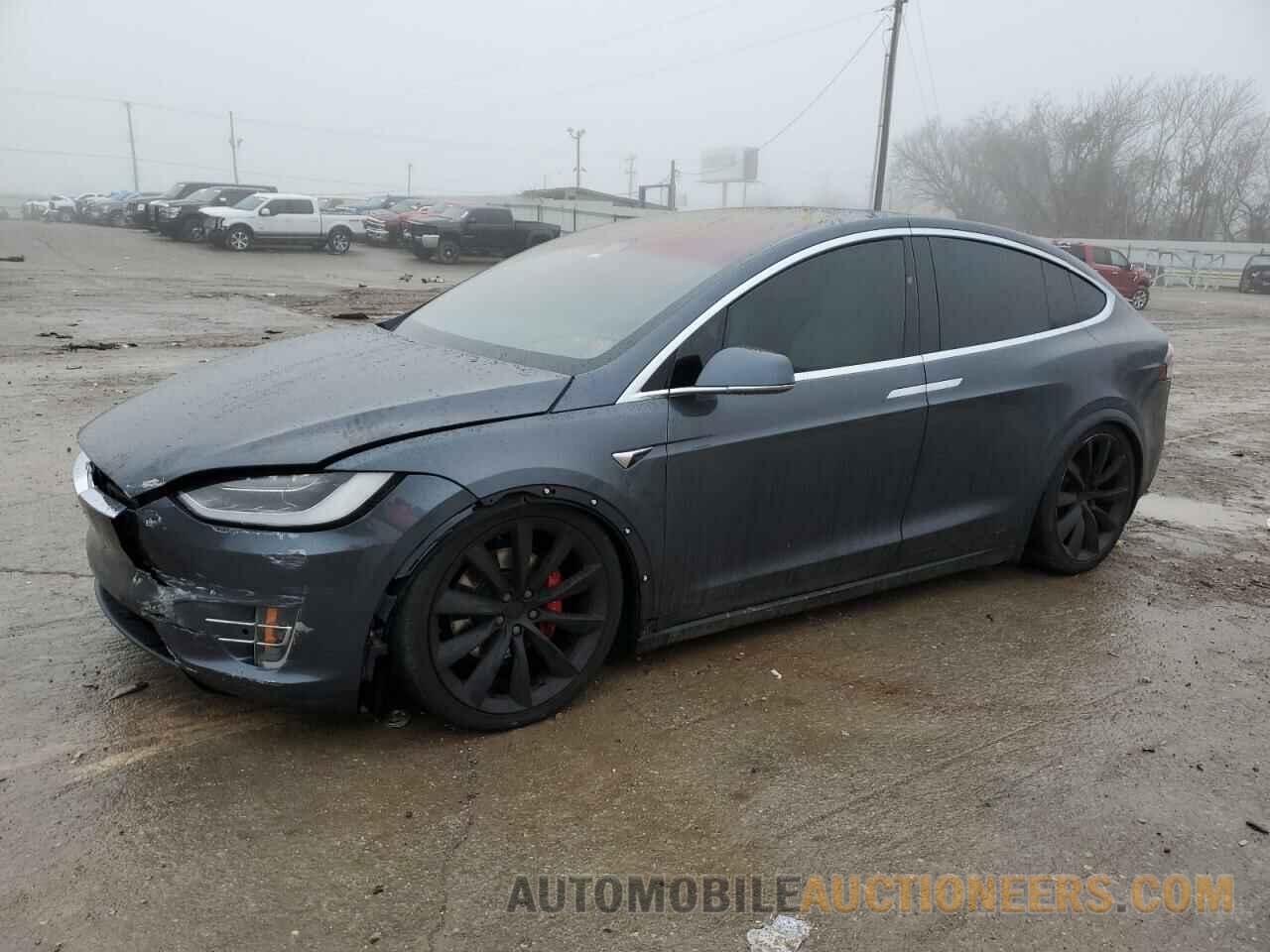 5YJXCBE48HF052633 TESLA MODEL X 2017