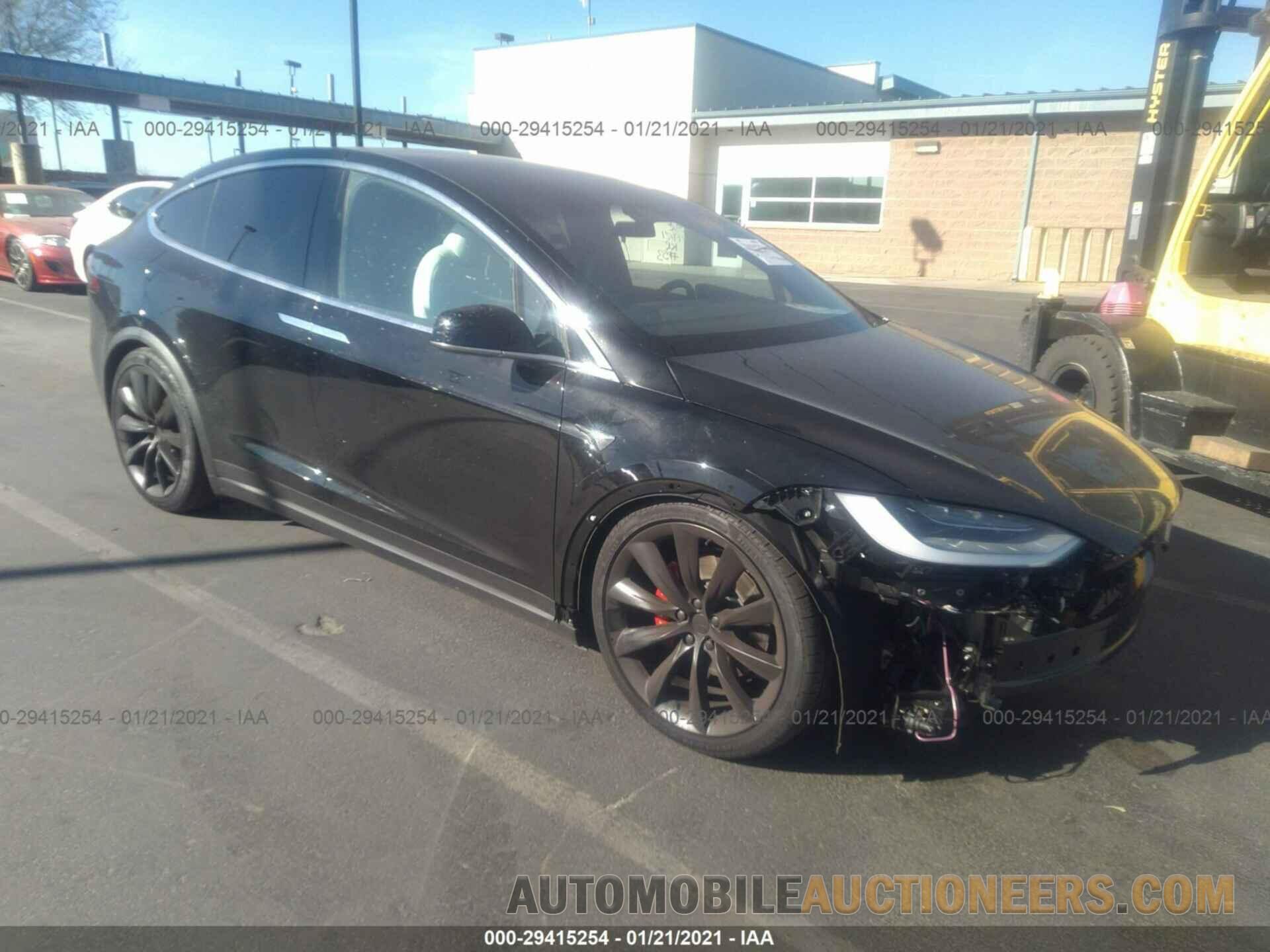 5YJXCBE48LF280561 TESLA MODEL X 2020