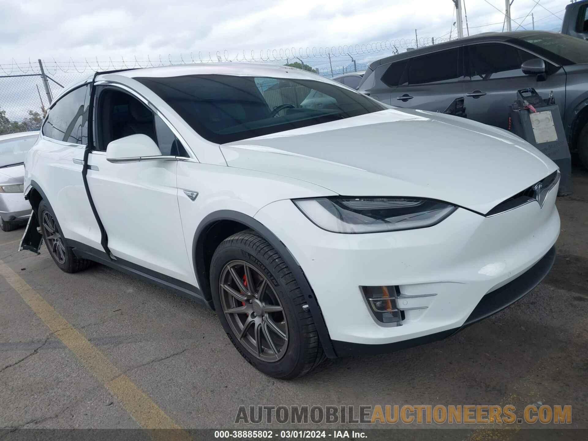 5YJXCBE49GFS00612 TESLA MODEL X 2016