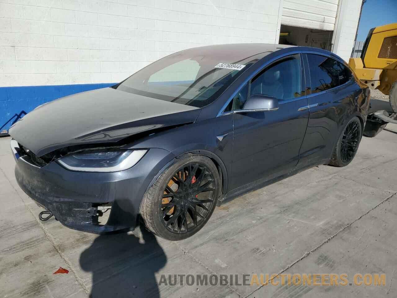 5YJXCBE49HF051782 TESLA MODEL X 2017