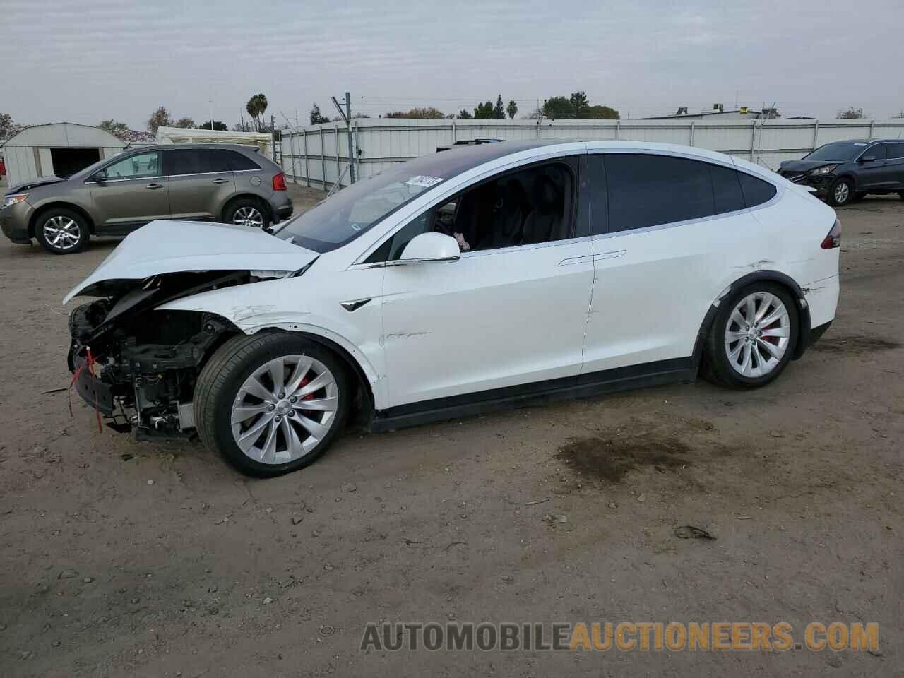 5YJXCBE49LF256480 TESLA MODEL X 2020