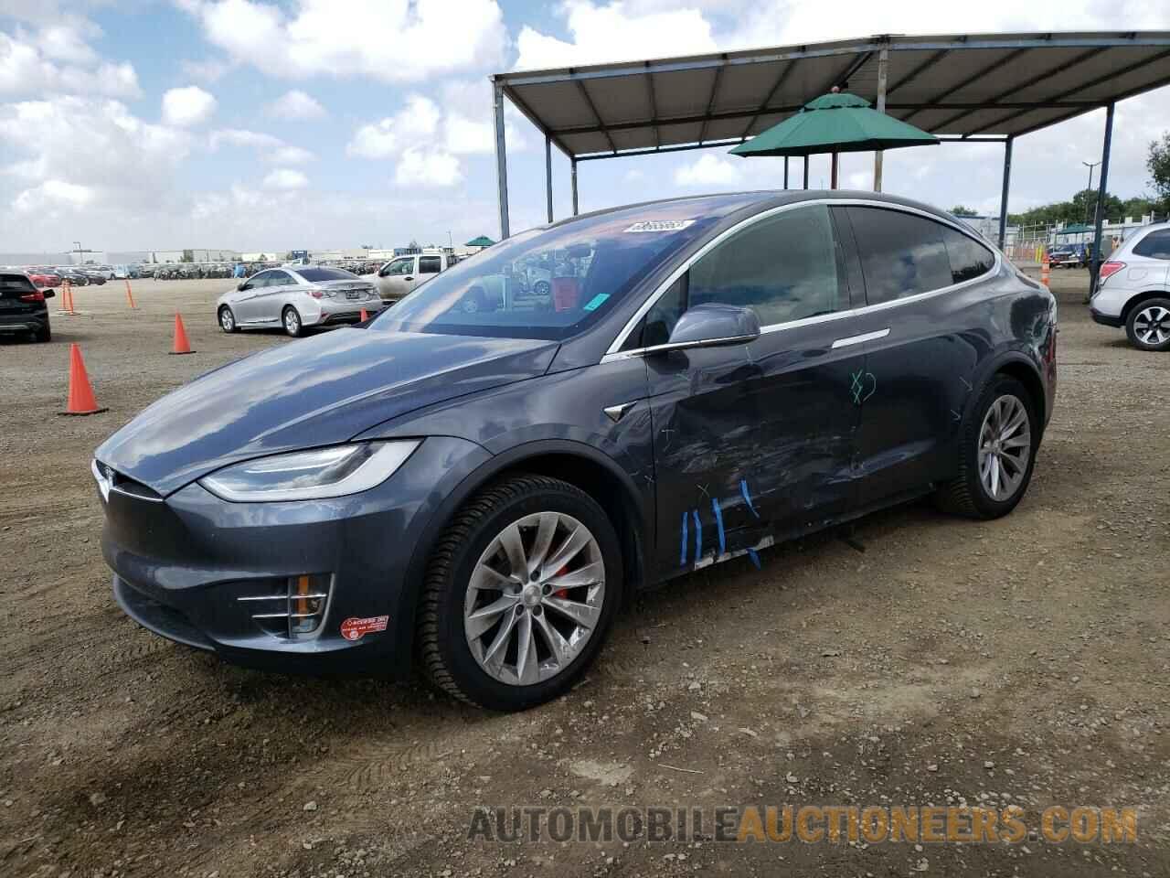 5YJXCBE4XJF129797 TESLA MODEL X 2018