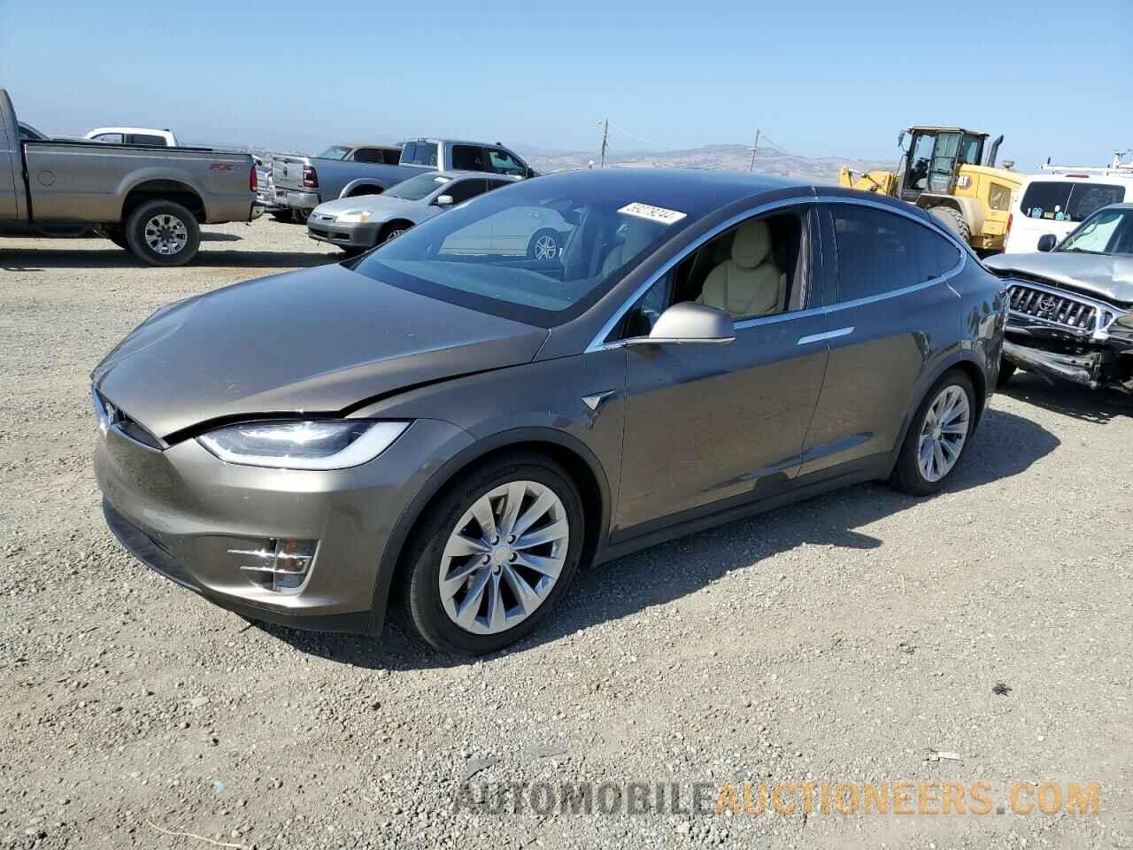 5YJXCDE20GF026004 TESLA MODEL X 2016