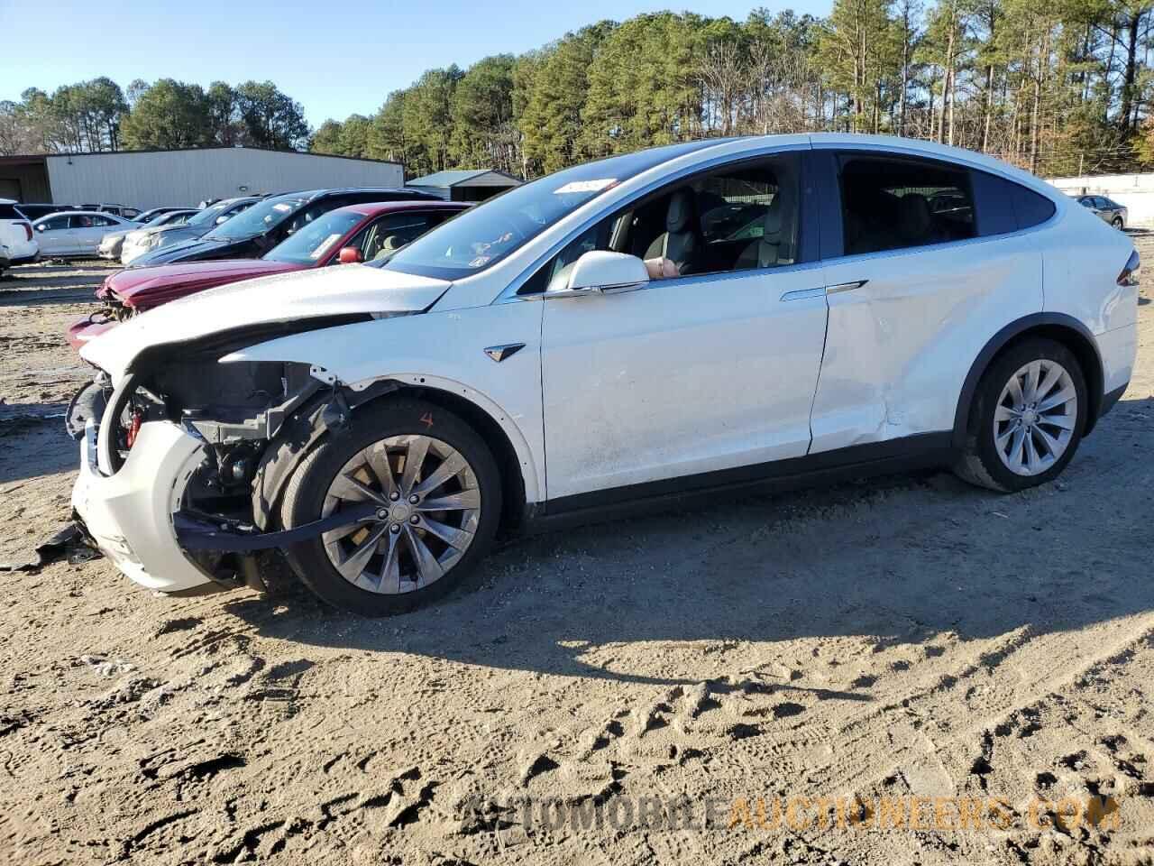 5YJXCDE20HF071123 TESLA MODEL X 2017