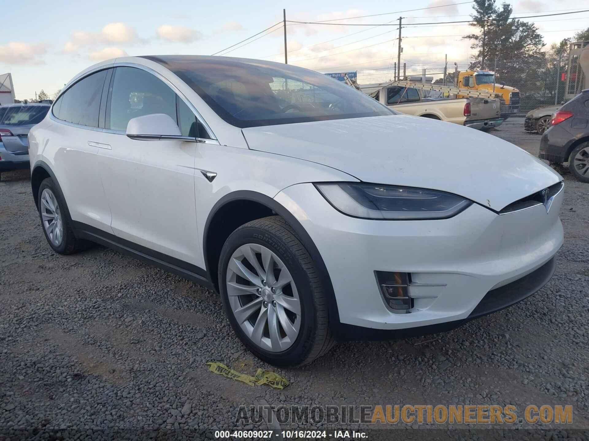 5YJXCDE20JF139460 TESLA MODEL X 2018