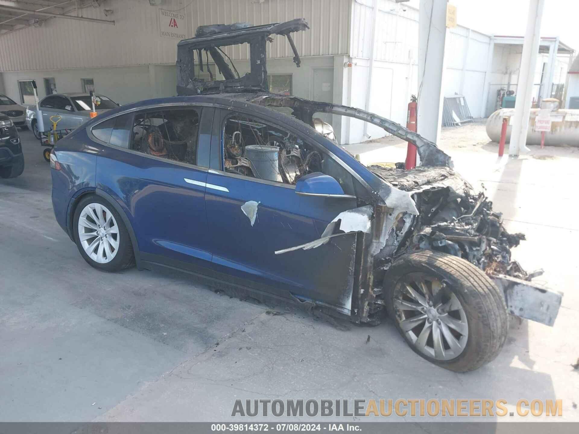 5YJXCDE20LF237228 TESLA MODEL X 2020