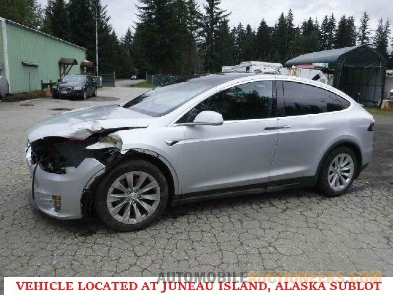 5YJXCDE21HF059305 TESLA MODEL X 2017