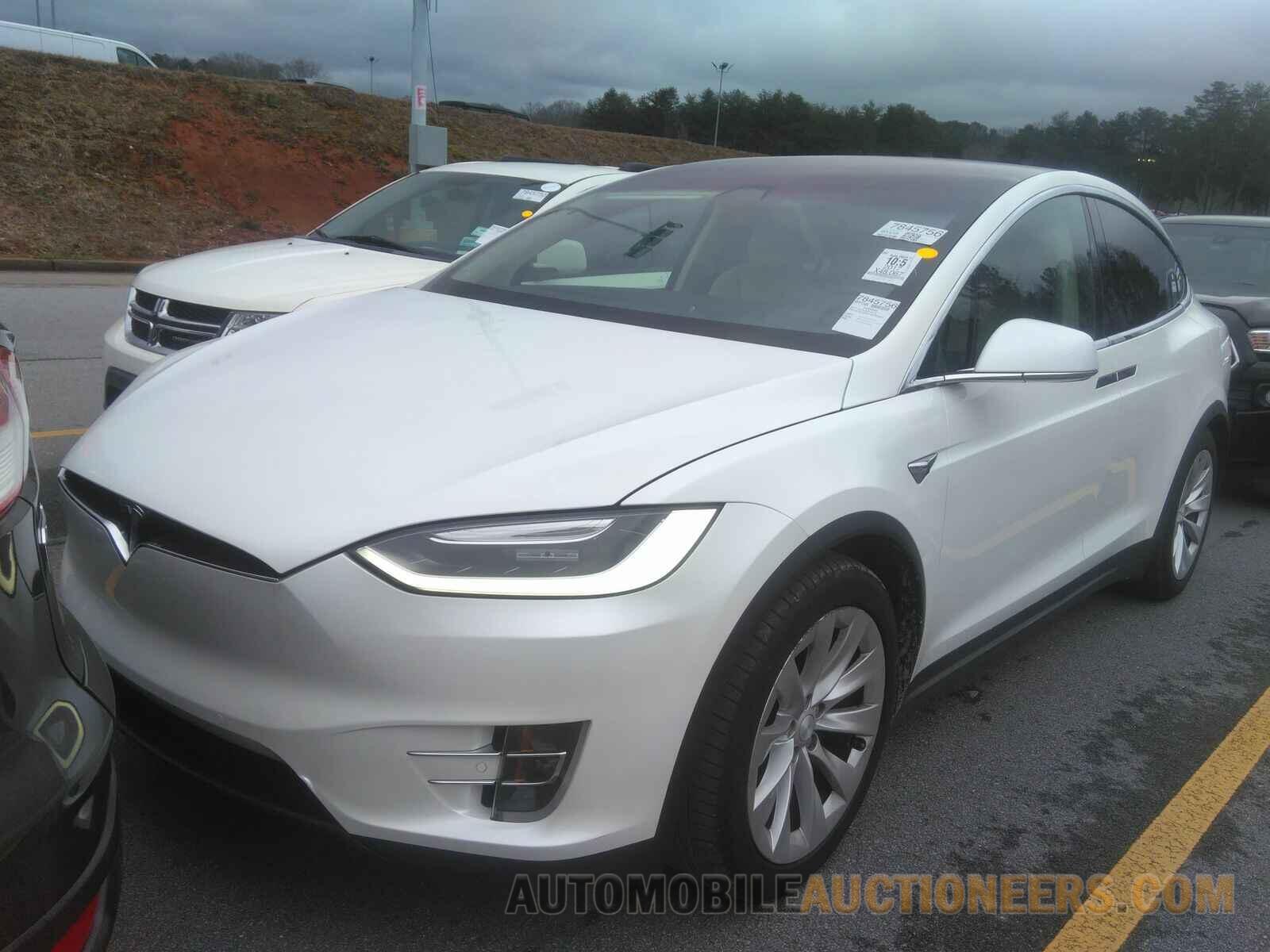 5YJXCDE21HF064617 Tesla Model X 2017