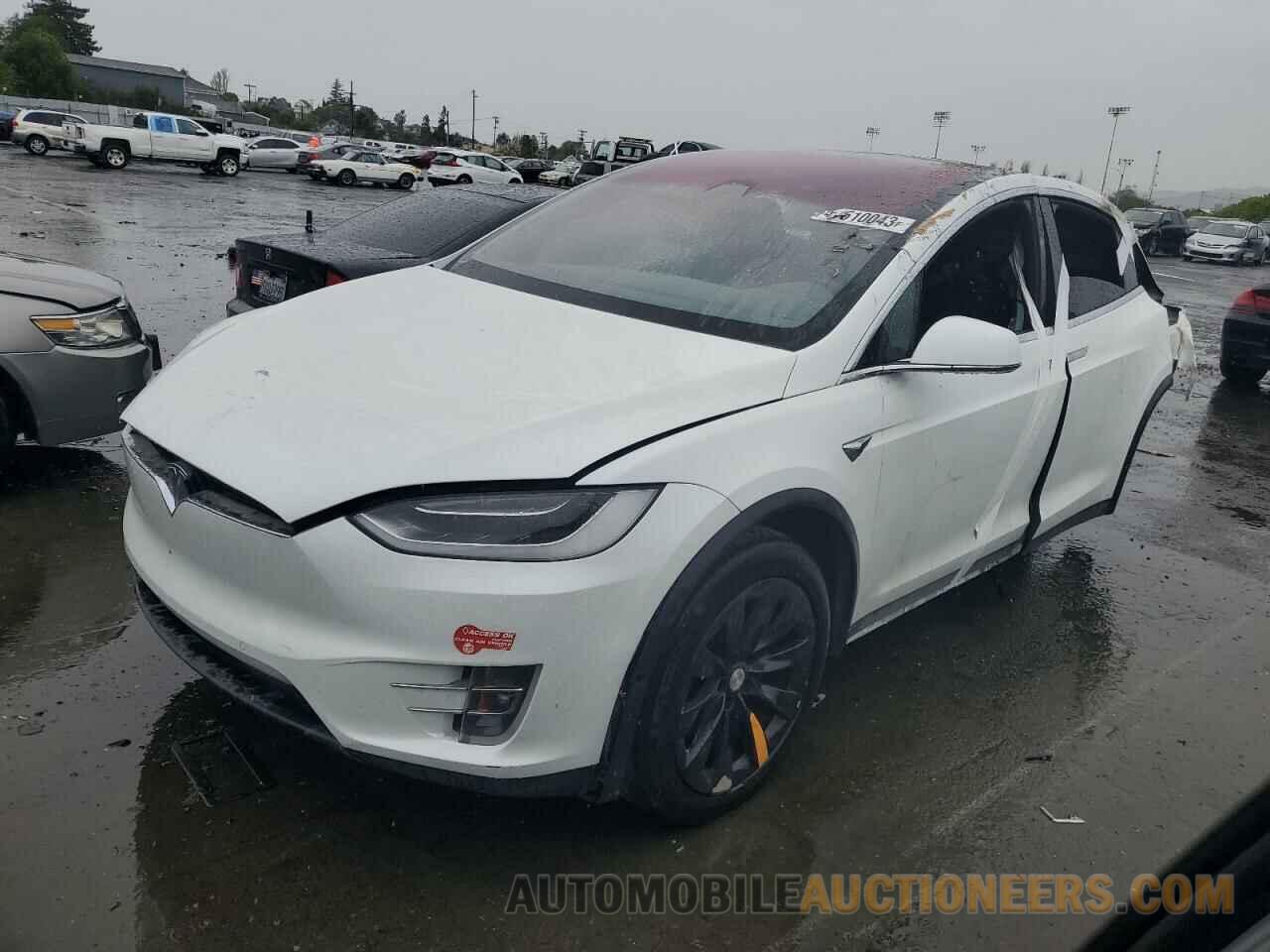 5YJXCDE21JF117564 TESLA MODEL X 2018