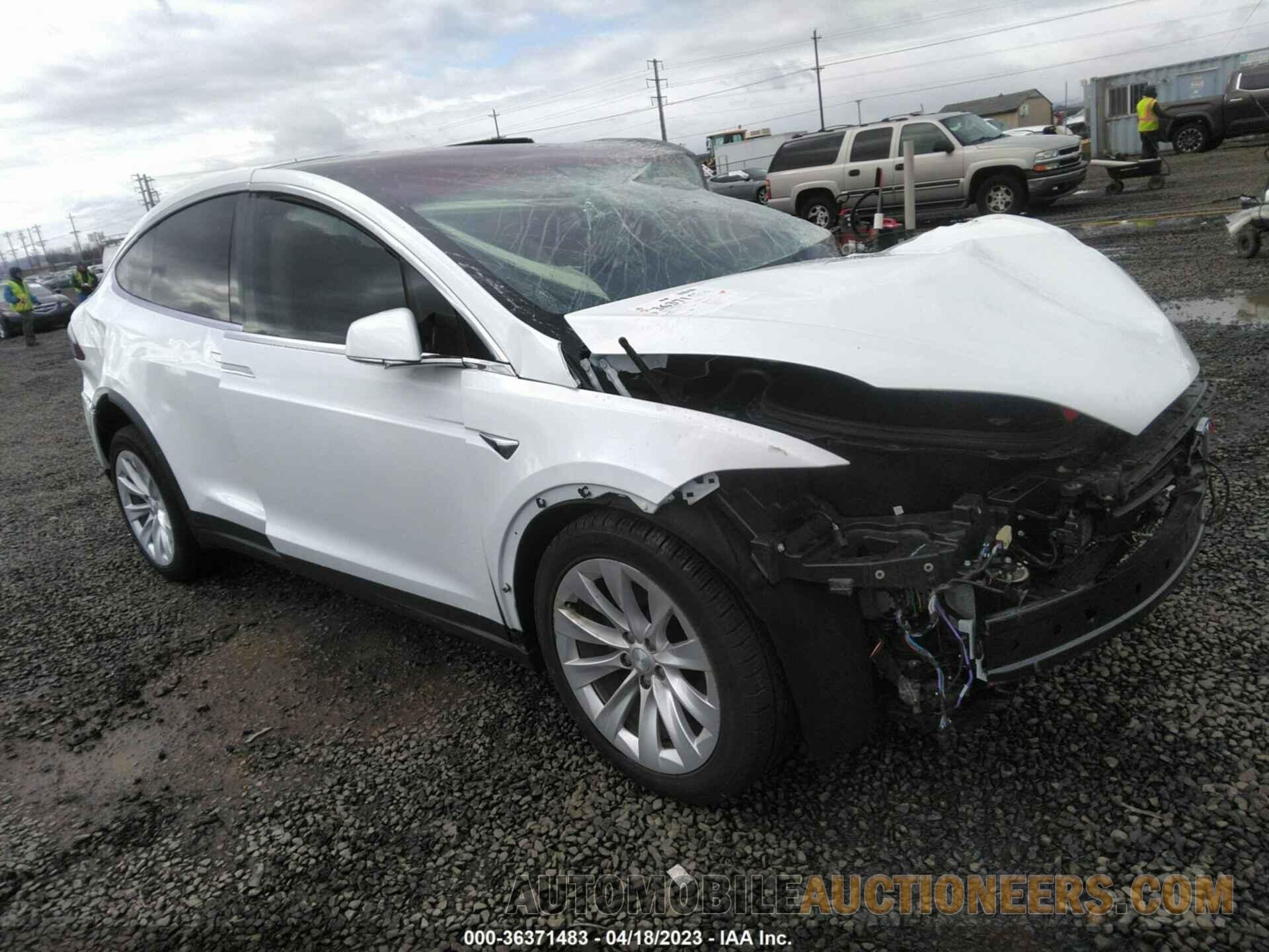 5YJXCDE21JF127057 TESLA MODEL X 2018