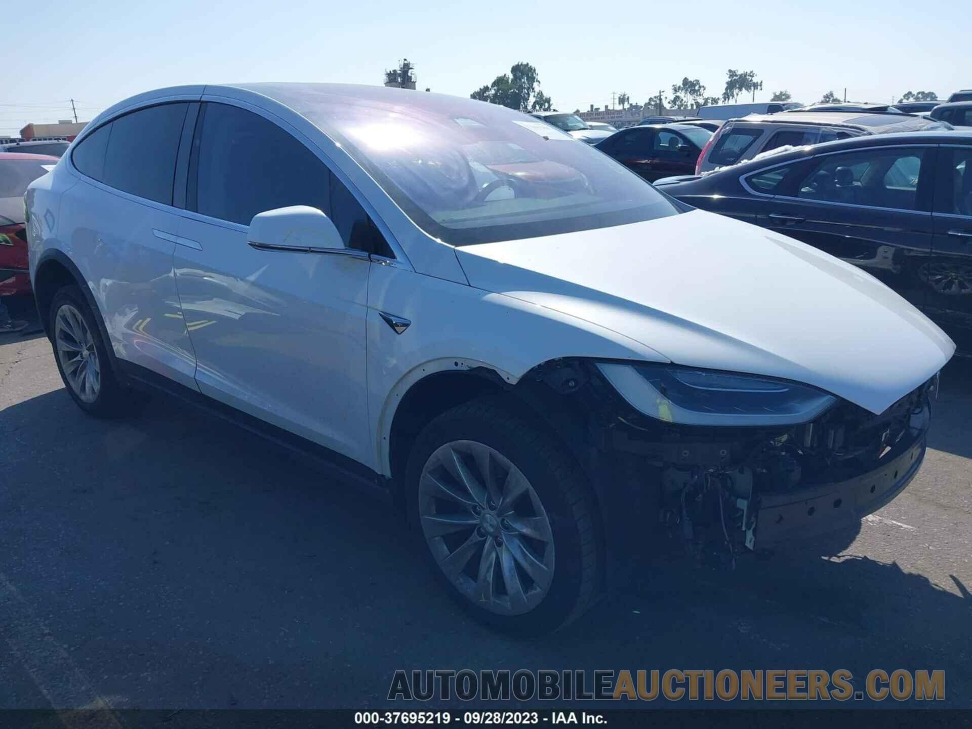 5YJXCDE22GF034220 TESLA MODEL X 2016