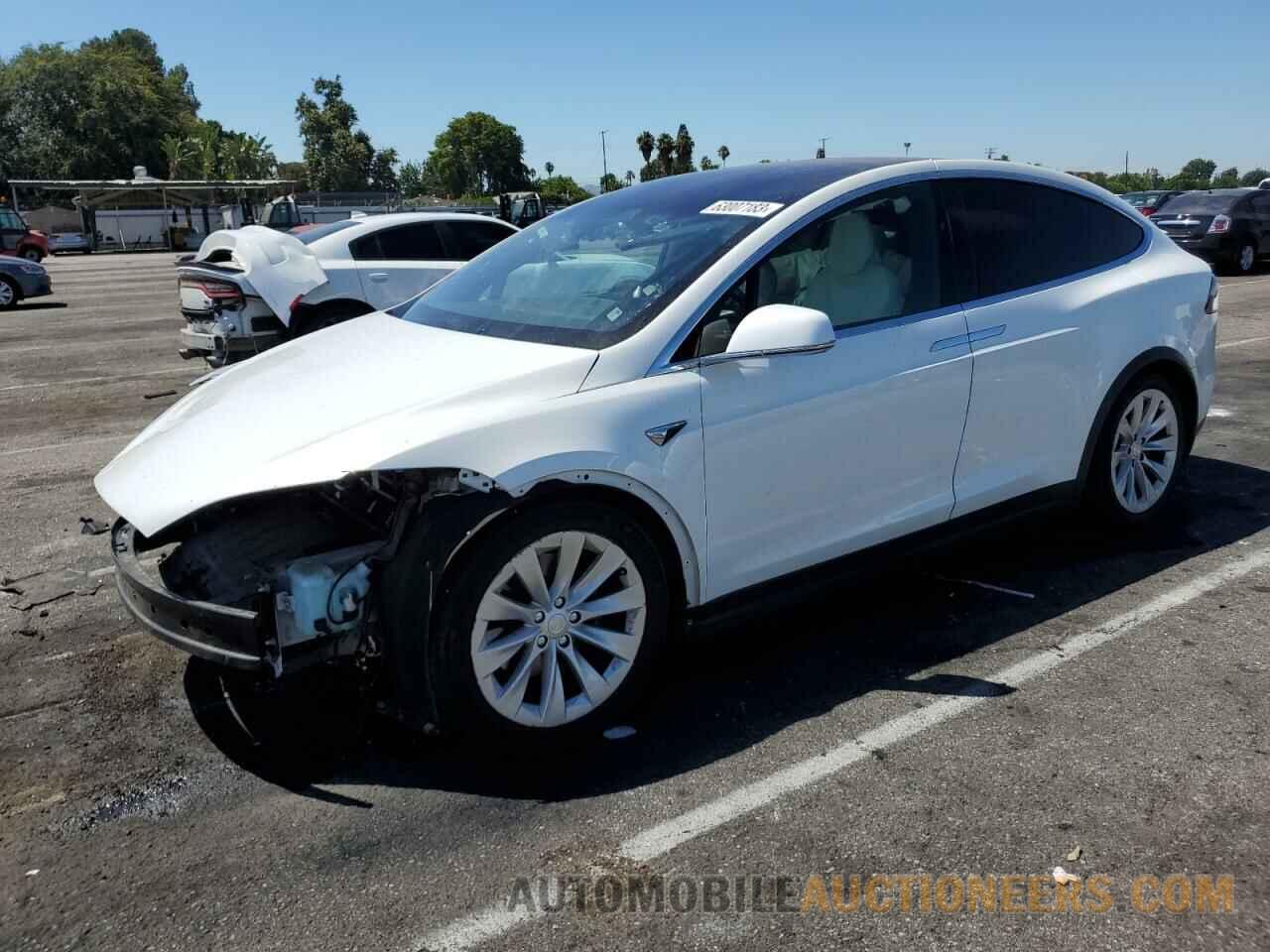 5YJXCDE22HF039273 TESLA MODEL X 2017