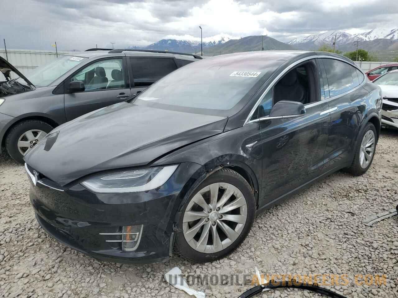 5YJXCDE22HF067039 TESLA MODEL X 2017