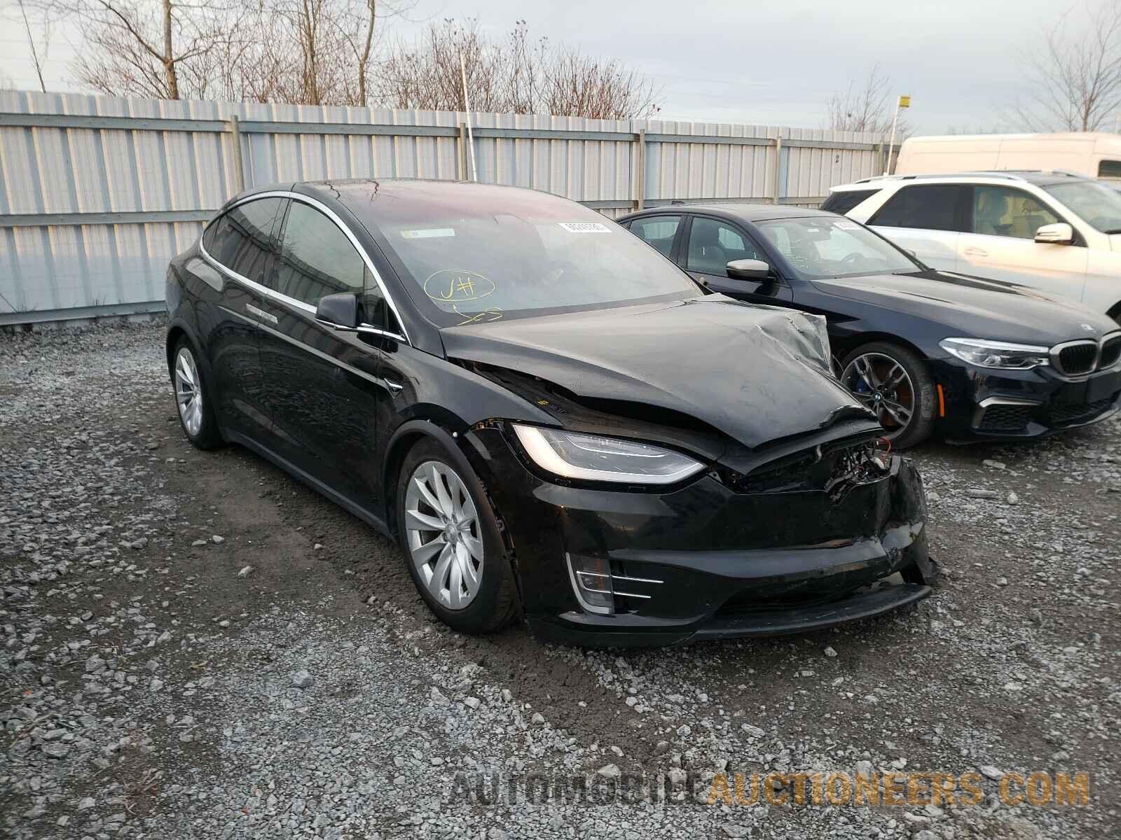 5YJXCDE22HF075576 TESLA MODEL X 2017