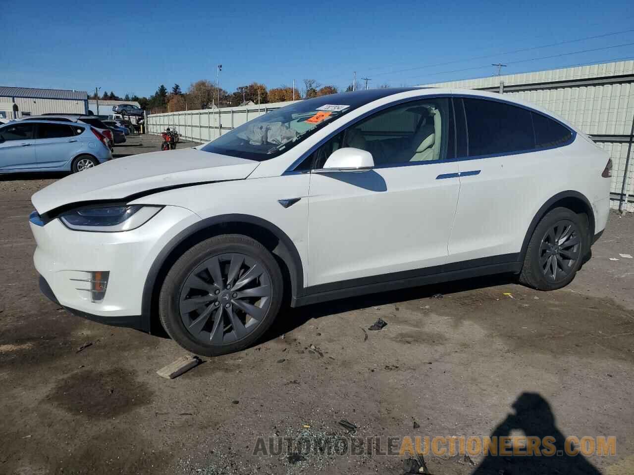 5YJXCDE22JF121901 TESLA MODEL X 2018